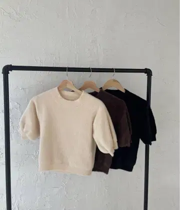Erme puff sleeve tops