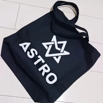 ASTRO 토트백