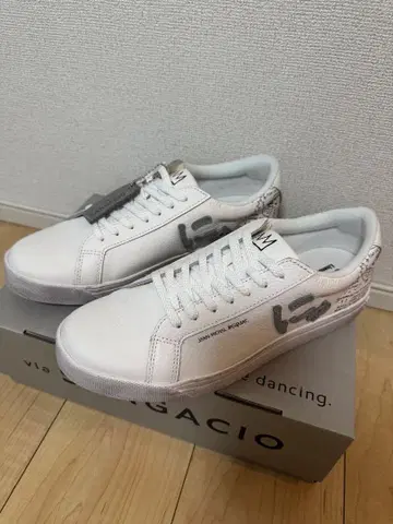 SG8 바스키아 한정판 스니커즈 뉼 [미사용 새상품] 27cm 뉼즈