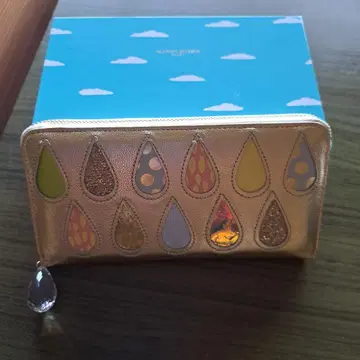 [ 최종 가격 인하 ] 츠모리치사토 골드 물방울 모티브 장지갑