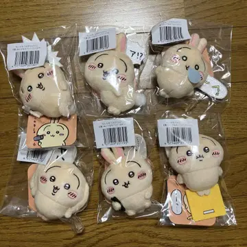 치이카와 토끼 투성이 복권 인형 배지