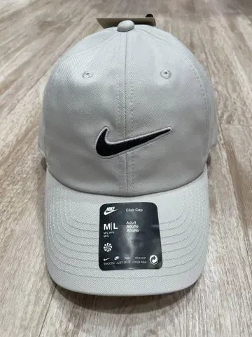 NIKE 클럽 언스트럭처드 스우시 캡 FB5369-072