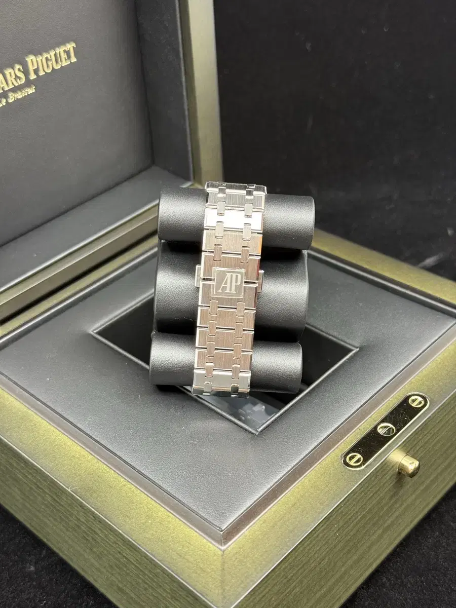 Product Details - 5
