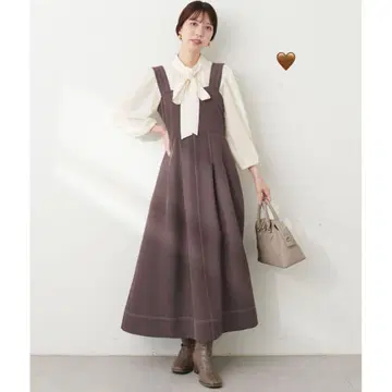 새상품급* 키넥 턱 플리츠 뷔스티에 원피스 모카 A라인 플레어