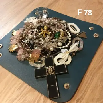유품 생전 정리 액세서리 묶음 판매 목걸이, 귀걸이, 반지, 브로치