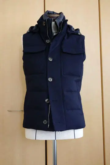 MONTECORE 다운 베스트