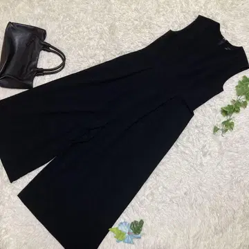 컨디션 최상 유나이티드 애로우즈 올인원 블랙 슬리브리스 백 지퍼 L