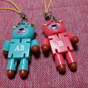 레트로 상품 곰돌이 피규어 스트랩 2개 블루 AB형 핑크 B형