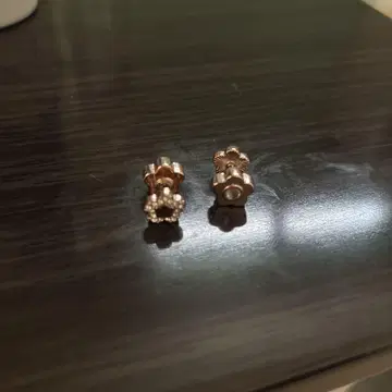 마리콴트 귀걸이 핑크 골드