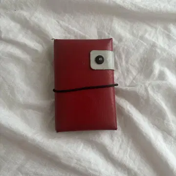 freitag 카드 케이스 빨간색