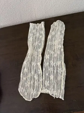 사용한 양말 레이스