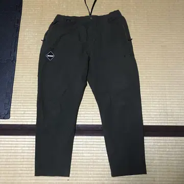 FCRB EASYPANTS L 사이즈 카키