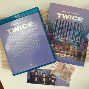 TWICE WORLD TOUR 2019 LIGHTS