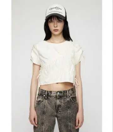 lagua gem RONDOM SHIRRING 하프 슬리브 상의
