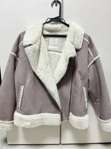 MAJESTIC LEGON 페이크 무스탕