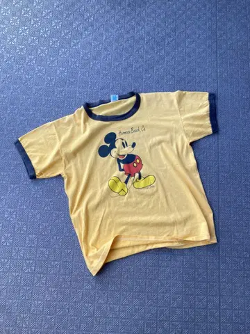 90's mickey mouse linger t shirt