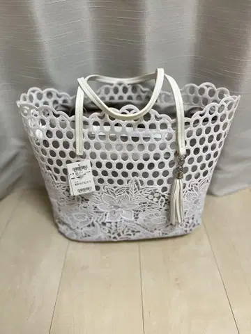 치카자와 레이스 토트백