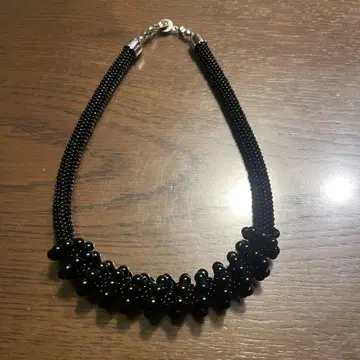 핸드메이드 블랙 비즈 목걸이