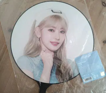 LE SSERAFIM SAKURA 부채