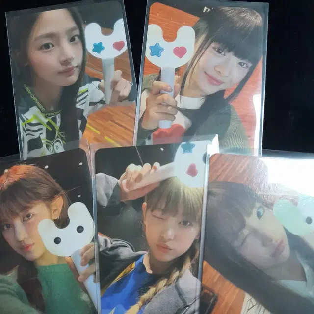 뉴진스 응원봉 빙키봉 포토카드 팝니다