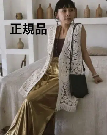 MEDI SHELL MOTIF CROCHET KNIT VEST