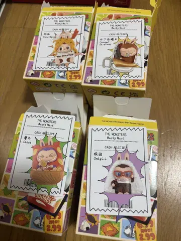 wacky mart 피규어