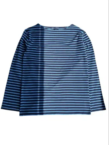 narrow pitch border pattern cutsew