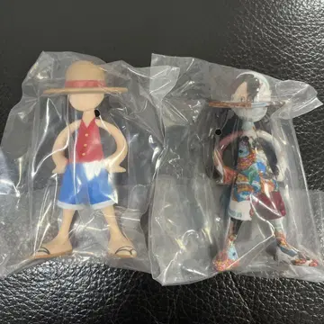 선착순! 원피스 루피즈 LUFFY's 2체 세트