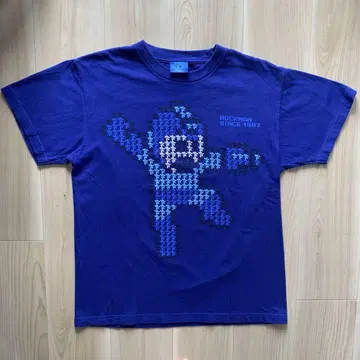CAPCOM 록맨 30주년 도트 디자인 티셔츠 M 사이즈 파랑