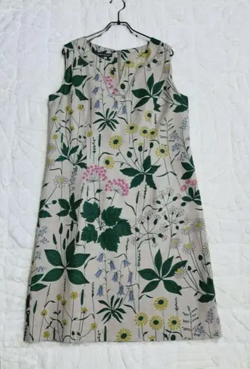 LAURA ASHLEY 린넨 100 슬리브리스 원피스 패턴