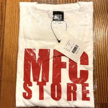 새상품 미사용 [MFC STORE] 로고 티셔츠 (화이트 x 레드)
