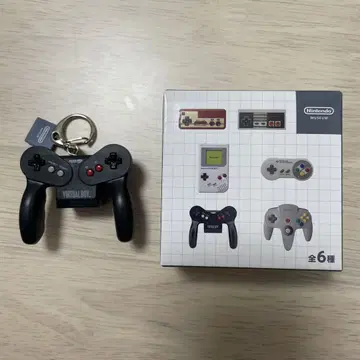 닌텐도 뮤지엄 게임 컨트롤러 키링