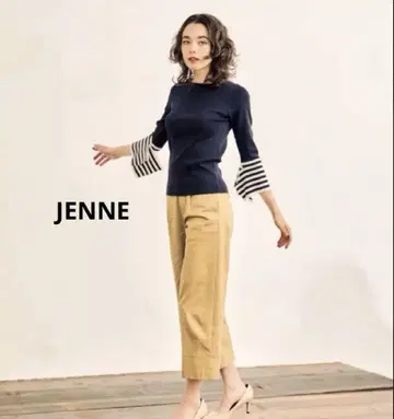 [ 완판템 ] JENNE 젠느 커프스 보더 니트 탑