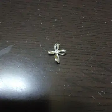펜던트 탑 리본형 크로스