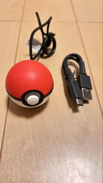 포켓몬 몬스터볼 Plus 정품 USB 케이블 포함