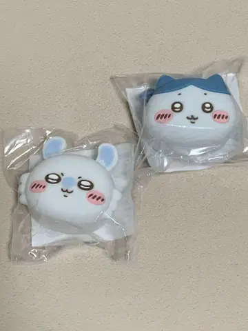 치이카와 (먼작귀) 얼굴 미니 실리콘 파우치 하치와레 모몽가 2종 세트