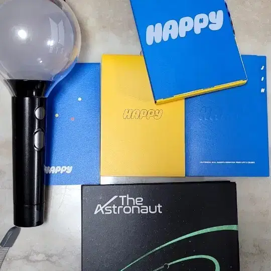 방탄 아미밤 + 진 디애스트로넛