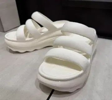 crocs 메가 크러쉬 트리플 스트랩 23cm