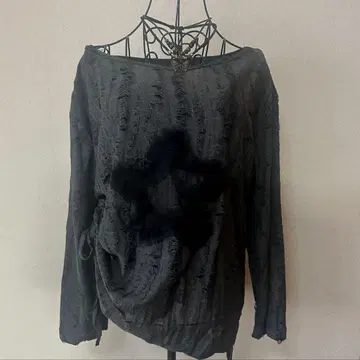 y2k grunge 00s damage star tops