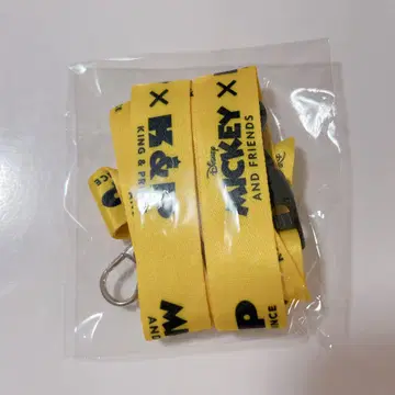 디즈니 x King & Prince 팝업 로고 넥스트랩 옐로우 컬러
