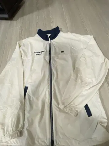 [TravisMathew] 화이트 나일론 재킷