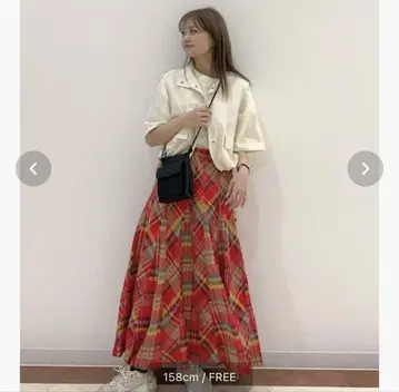 로리즈팜 숏 기장 베스트 아이보리