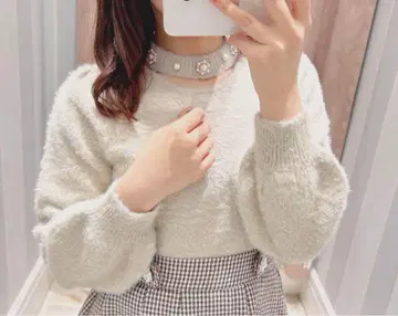 evelyn 비쥬 샤기 니트