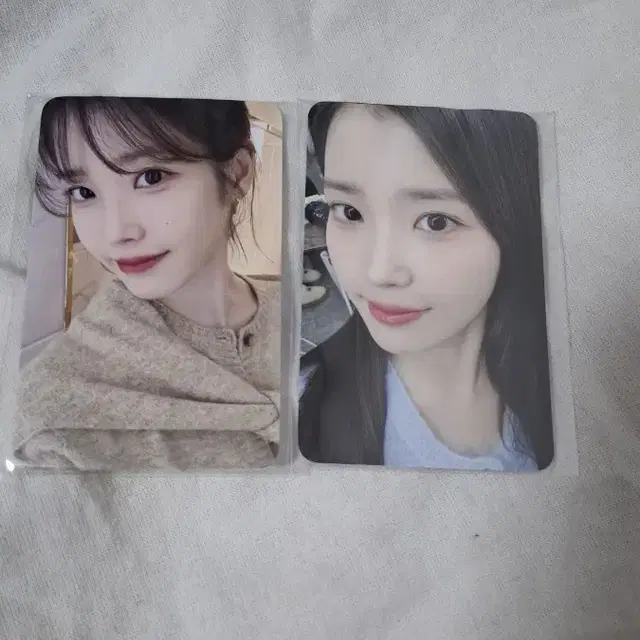 아이유 더위닝 응원봉상영회 특전포카
