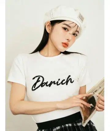 자수 펄 T셔츠