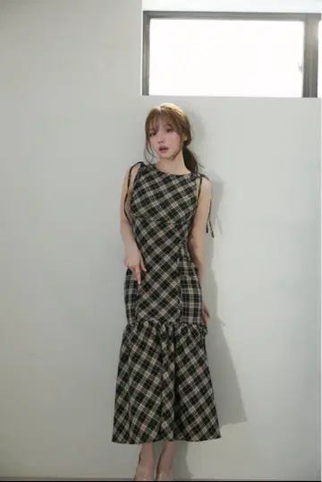 Grenda ribbon long dress