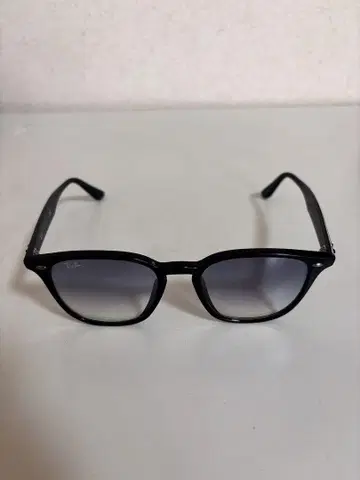 Ray-Ban RB4258-F 52 20 그라데이션