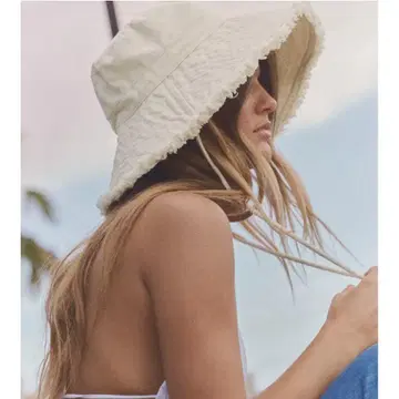 ZARA 프린지 버킷 햇 에크루 끈 포함 M