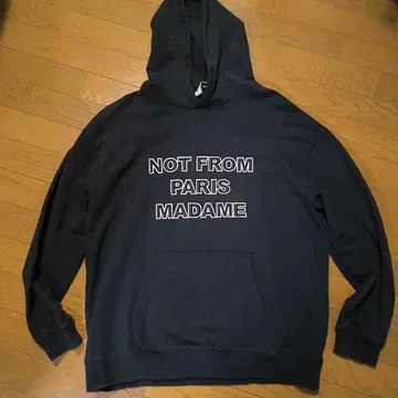새상품급 NOT FROM PARIS MADAME 후드 부착 후드티