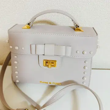 Maison de FLEUR 프론트 리본 탑 핸들 백